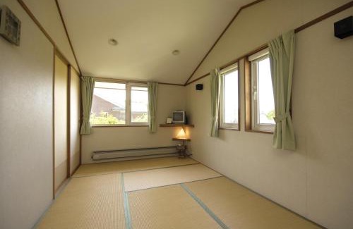 Kobuchisawacho Bed & Breakfast | Pension Field