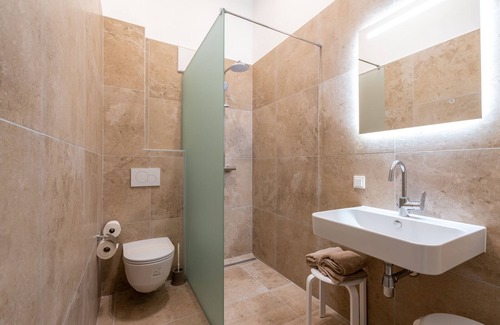 Parndorf House | Pension Pannonia