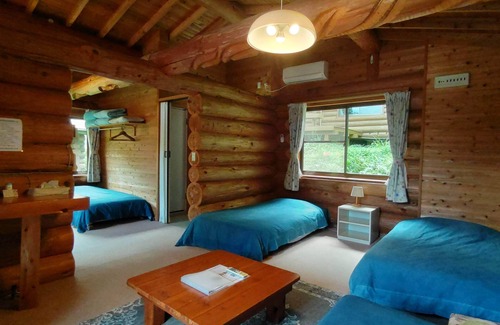 Toyo-cho Cabin | Pension Shishikui