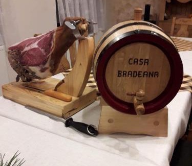 Albac House | Pensiunea agroturistică Casa Brădeana