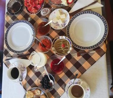 Albac House | Pensiunea agroturistică Casa Brădeana