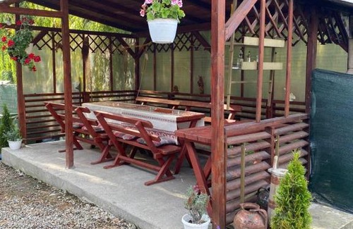 Corbeni House | Pensiunea Antonia