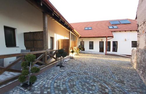 Racos House | PENSIUNEA CASTELANA