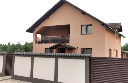 Baia de Fier House | Pensiunea Fira