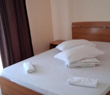 Hunedoara House | Pensiunea Krystinne