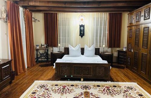 Crit House | Pensiunea Rozalia