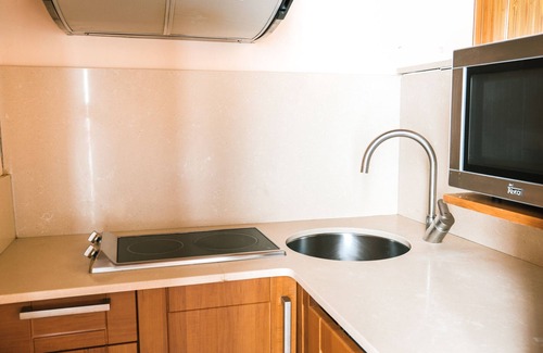 Solares Apartment | Penthouse-semi rustico -Apartment-Ensuite with Jet bath