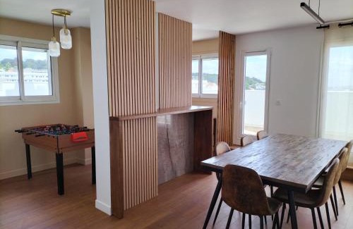 Sevres Apartment | Penthouse vue Tour Eiffel, près Château Versailles