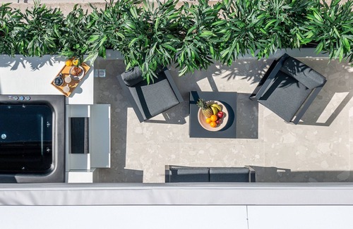 Plaka Apartment | Penthouse W/View & Plunge Pool