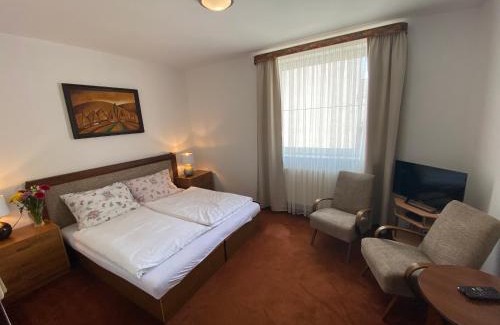 Cadca House | Penzión TATRA INN