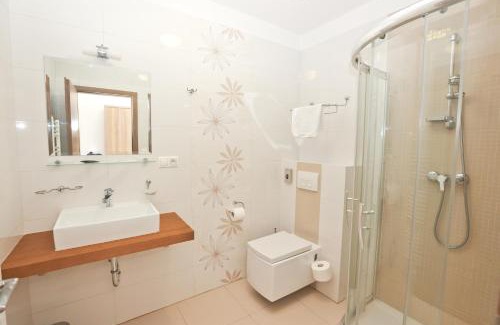 Mutne Hotel | Penzión Zlatny Potok