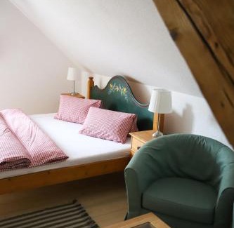 Hazlov House | Penzion Na Gruntu