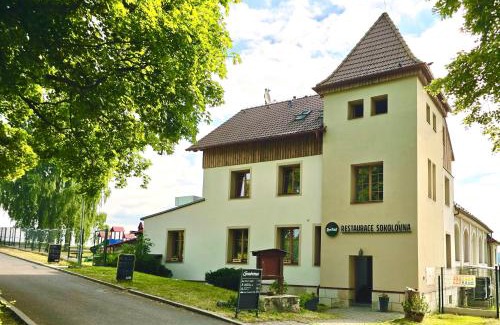 Krasna House | Penzion Sokolovna Krásná