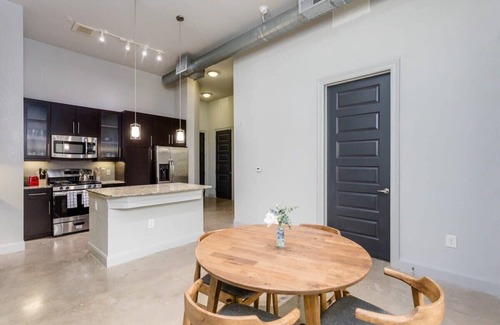 The Galleria Apartment | Peony At Millennium - Elegant 2 BDR in Houston