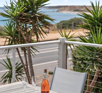 Port Willunga House | Percival Point - Port Willunga - C21 SouthCoast Holidays