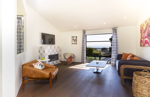 Del Mar Heights House | Peregrine View - Custom Home in Quiet Neighborhood