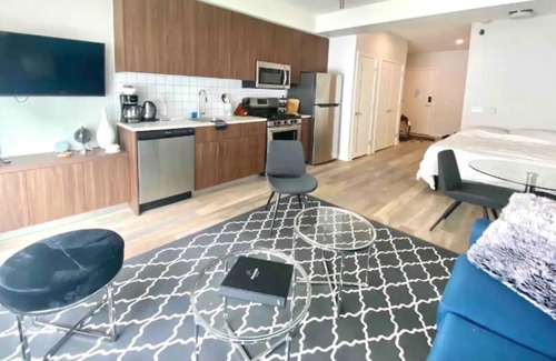 Sidney Condo | Perfect Brand New Studio Downtown Sidney