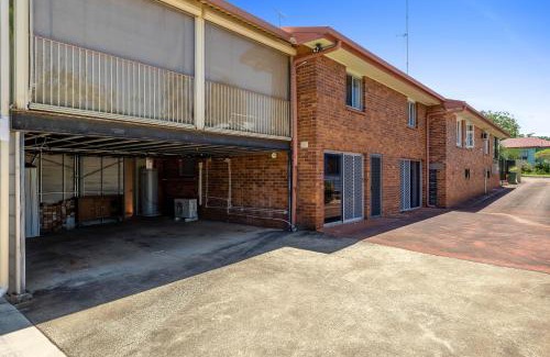 Rangeville Apartment | Perfect CDB & Parkland Fringe!