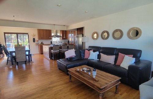 South Oceanside House | Perfect Escape Beach Bungalow w/private pool and hot tub. 5 min walk to beach.