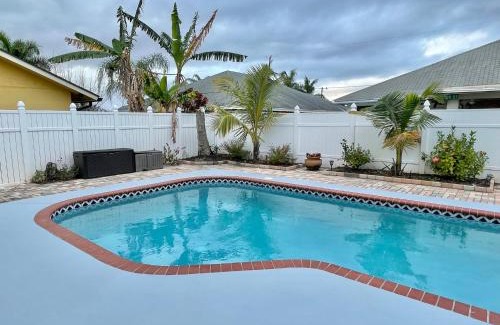 North Palm Beach Heights House | Perfect Family Vacation House with Private Pool