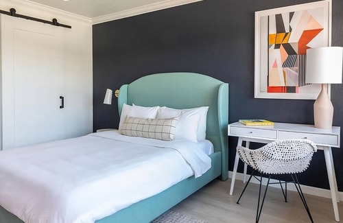 Piedmont Avenue Resort | Perfect Family Vacation Starts Here! Close to the Oakland Museum of California!