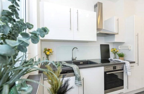 Frohnhausen Apartment | Perfect for 3 | 10min zur Messe, Netflix, Kitchen