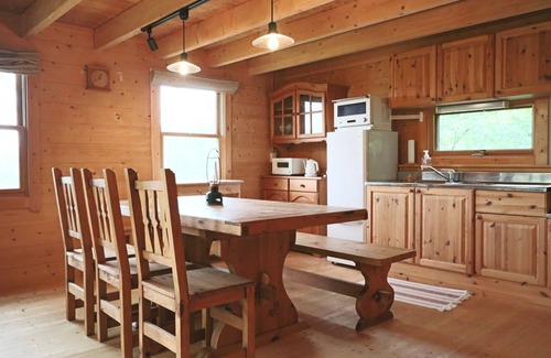 Hokuto Cottage | Perfect for families Log house cottage Enjoy exceptional breakfast and BBQ on the wooden deck over/Hokuto Yamanashi