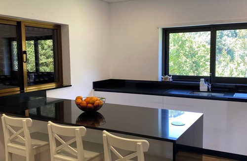 Amares House | Perfect Getaway in the Heart of Nature - Pet Friendly