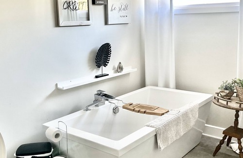 Therese-De Blainville Regional County Municipality House | Perfect house with pool and spa