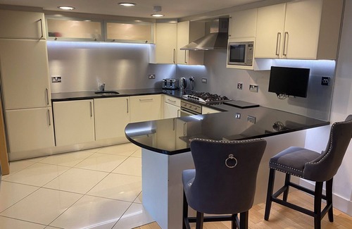 Kelvinbridge Apartment | Perfect in The Park