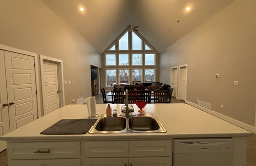 Somerset House | Perfect Lake House on Lake Cumberland