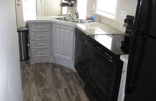 Venice House | Perfect place to call a Timeout! 3 beaches within 15 minutes! With a pool!