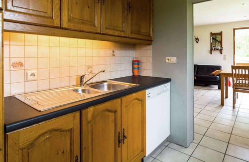 Awenne Cottage | Perfect spot on the edge of a large wood