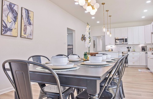 Denver Heights Cottage | Perfect Spot to Relax 4br/3ba Near Dtown Hemisfair