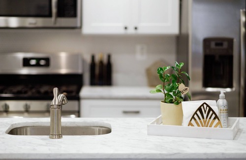 Petworth Apartment | Perfect Stay in Petworth - Stylish apartment in the heart of the city