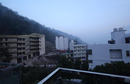 Haridwar Hotel | Perfectstayz Value Forest Valley Rishikesh