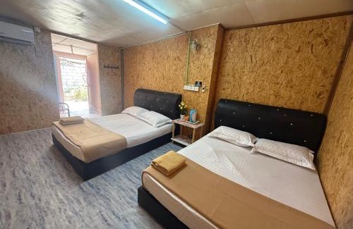 Kampung Pasir Hantu Hotel | Perhentian Alia guest house