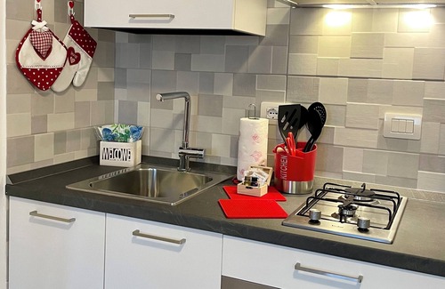 Porto d'Ascoli Apartment | {Perla d'aMare ~ Rubino} Elegant apartment a stone's throw from the sea