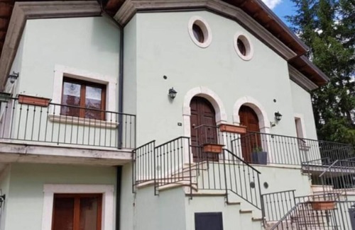 Pescasseroli House | pesacasseroli holiday home historic center