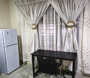 Ermelo House | Peshline Guest House Unit 1