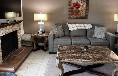 San Marcos Condo | Pet Friendly 3 br Condo Pool/Spa 25 min to Beach