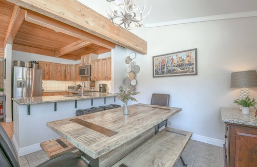 Keystone House | Pet Friendly, Cozy and Spacious, Free Shuttle