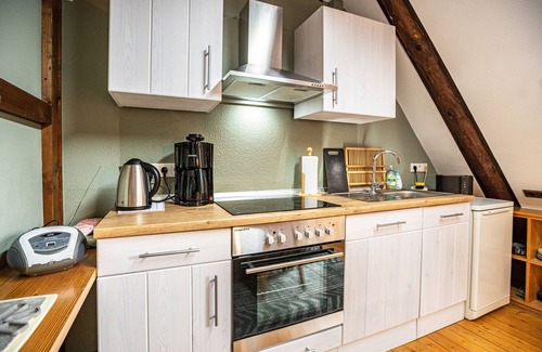 Oberneuland Apartment | Pet-friendly Holiday Apartment "Lieblingsplatz" with Shared Terrace, Garden & Wi-Fi