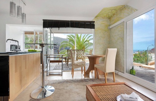 San Marcos Apartment | Pet-Friendly Holiday Home Apartamento Loft Doa with Sea View, Wi-Fi & Terrace