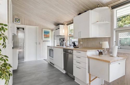 Bratten Strand House | Pet friendly home in Jerup with WiFi