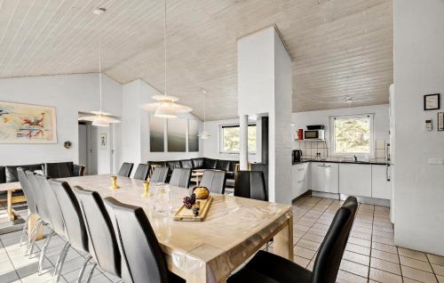 Klegod Strand House | Pet Friendly Home In Ringkøbing