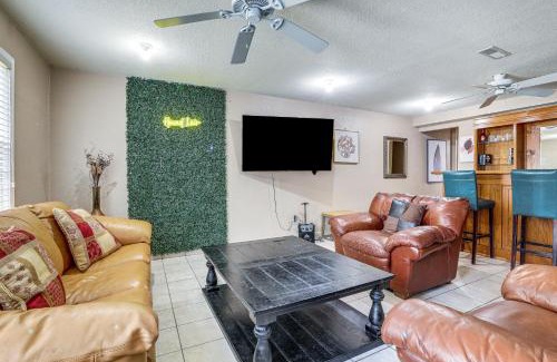 Lilburn Apartment | Pet-Friendly Lilburn Duplex with Patio and Grills!