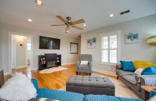 Llano House | Pet-Friendly Texas Retreat with Deck and Gas Grill!