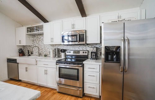 Flagstaff Condo | Pet friendly/walk to restaurant/bar and golf