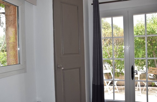 Ampus Apartment | Petit Fleur Studio with Terrace